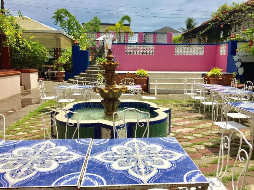 Casa La Granja Otel Iloilo City Dış mekan fotoğraf