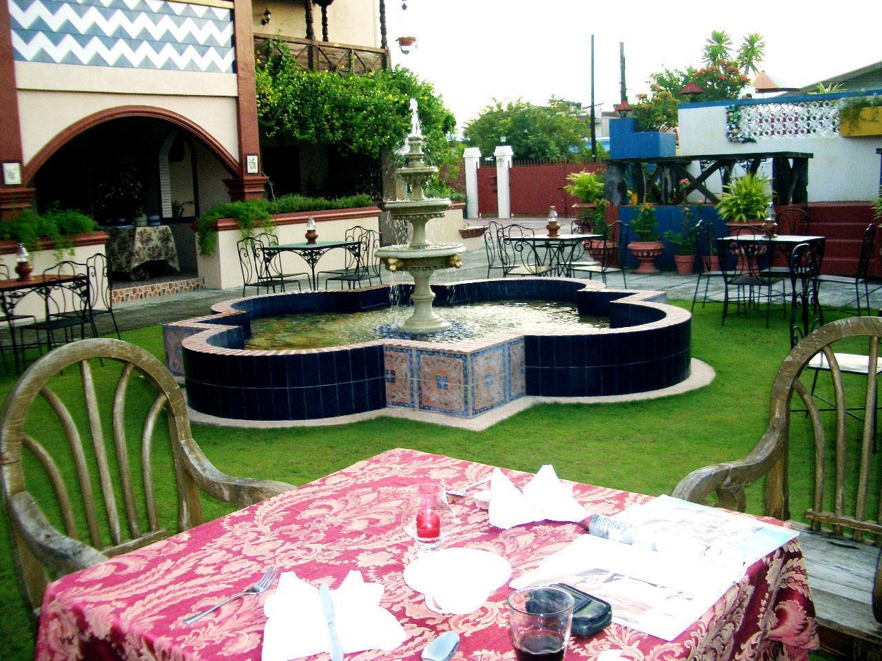 Casa La Granja Otel Iloilo City Dış mekan fotoğraf