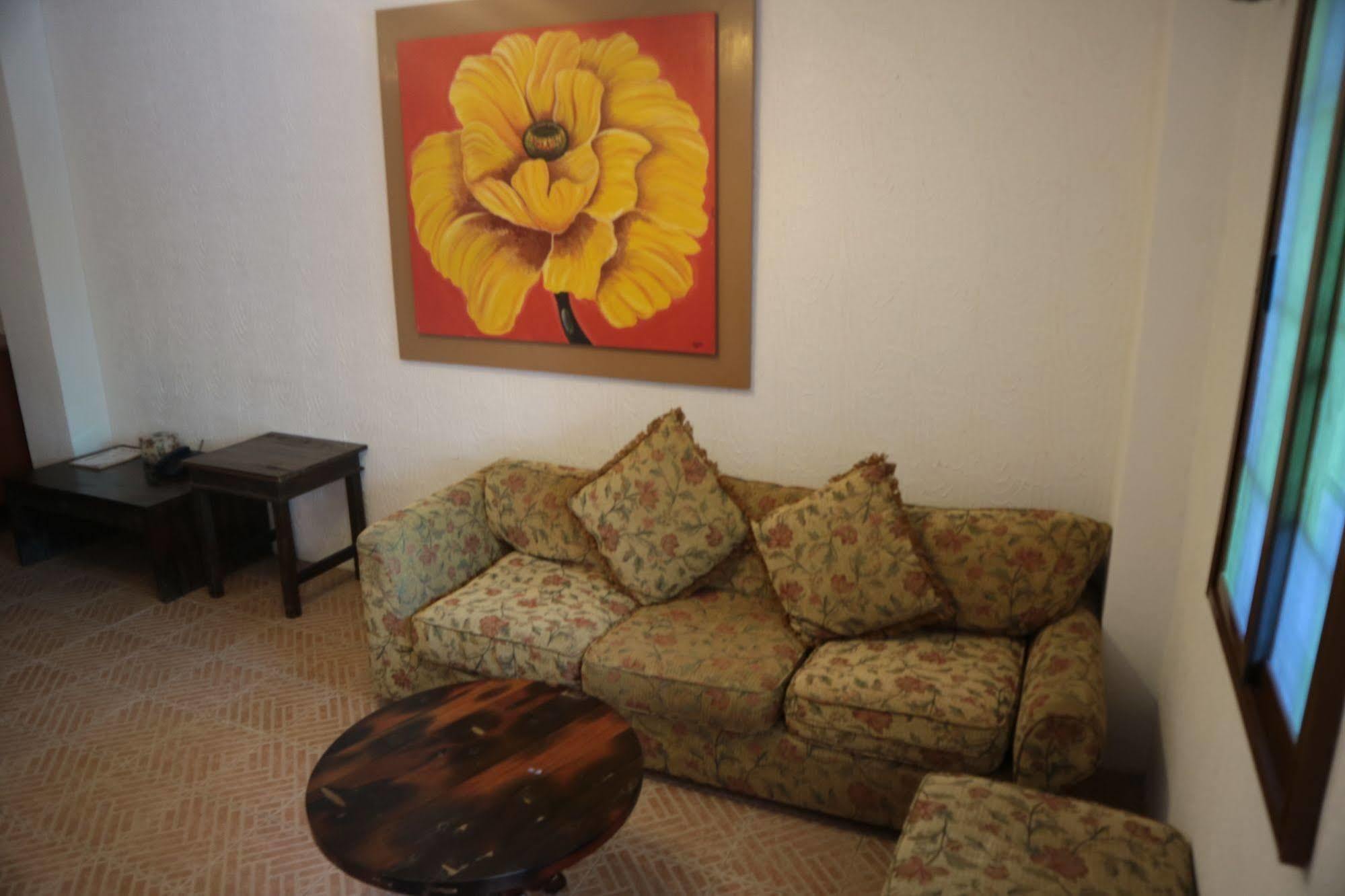 Casa La Granja Otel Iloilo City Dış mekan fotoğraf