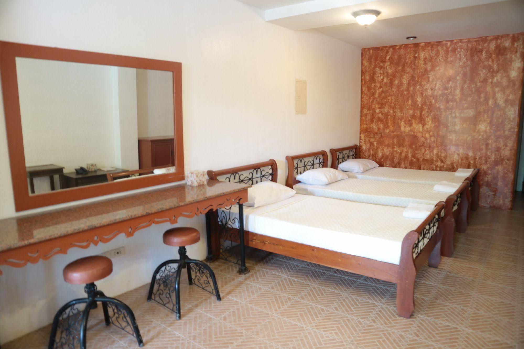 Casa La Granja Otel Iloilo City Dış mekan fotoğraf