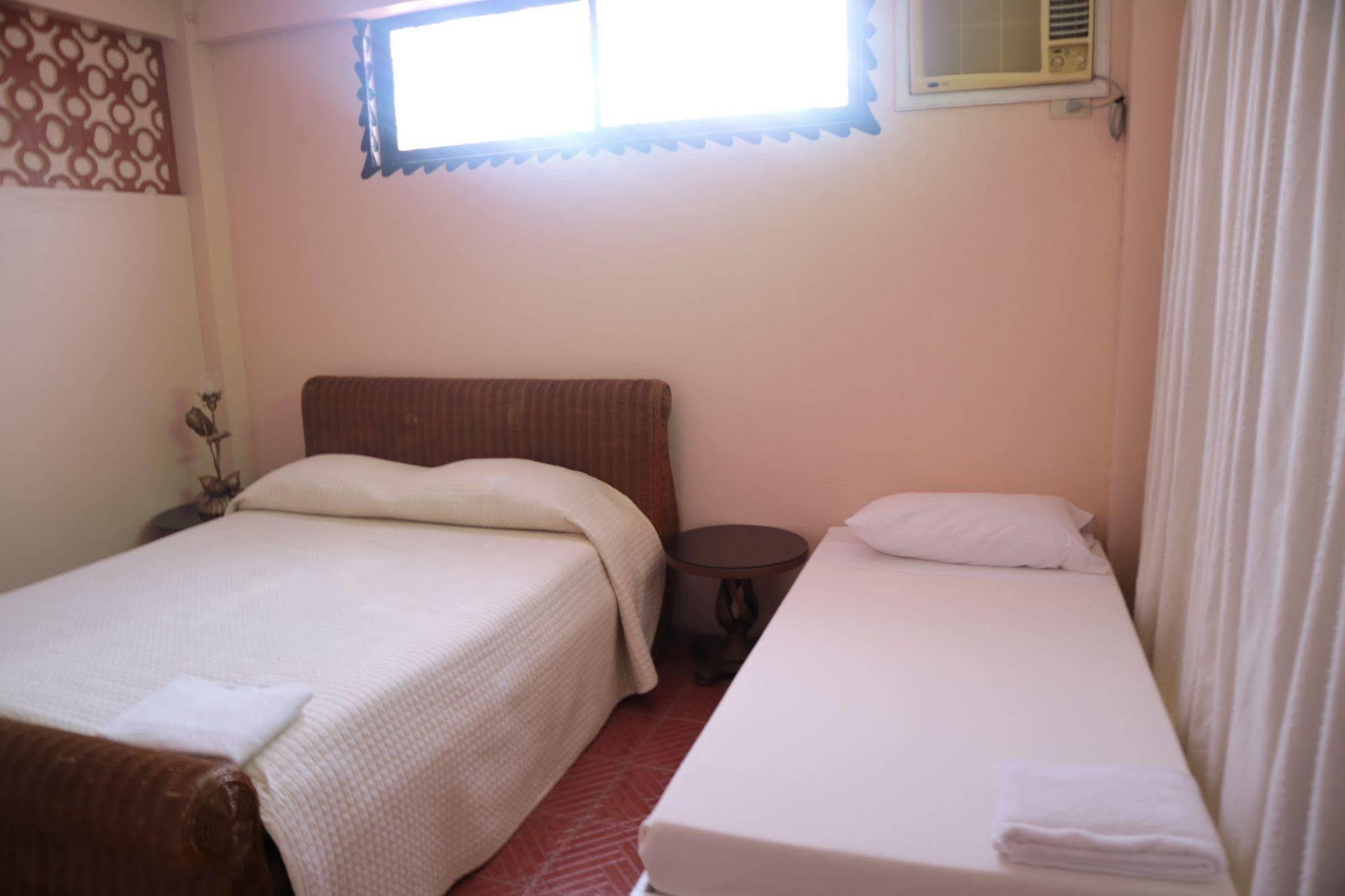 Casa La Granja Otel Iloilo City Dış mekan fotoğraf