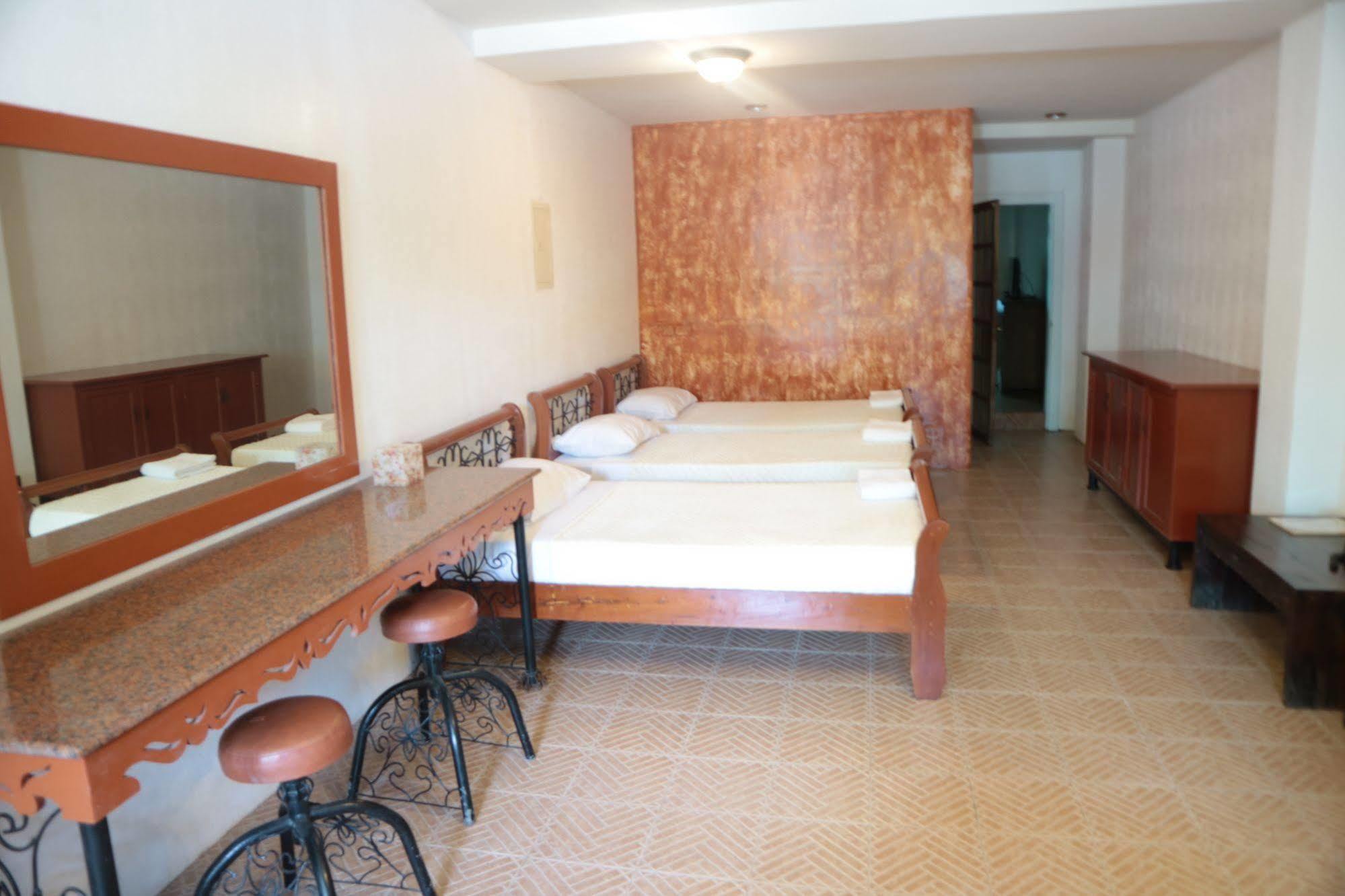 Casa La Granja Otel Iloilo City Dış mekan fotoğraf